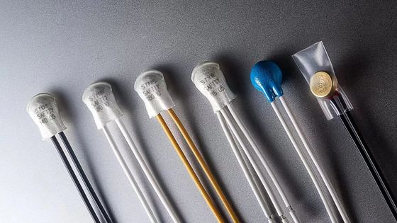 ST01 थर्मल फ्यूज SO6 तापमान नियंत्रित स्विच 50-250℃ रेंज के साथ सामान्य रूप से बंद या खुला ऑटो या मैनुअल रीसेट