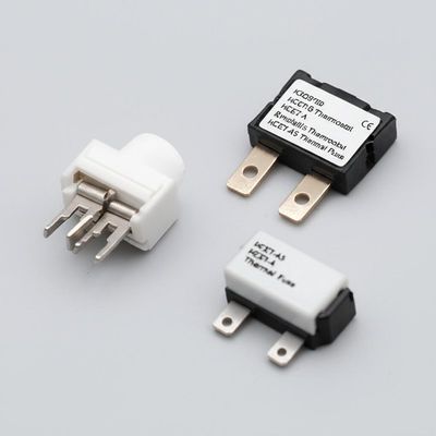 KSD9700 0-250°C तापमान रेंज के साथ द्विधातु थर्मोस्टेट बैकेलाइट केस और थर्मल सुरक्षा के लिए सामान्य रूप से बंद संपर्क